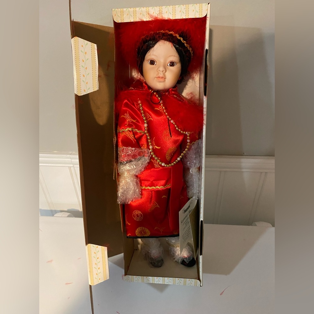 Vintage Seymour Mann, Connoisseur Collection Doll - Cheng Long